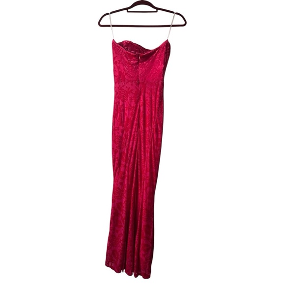 NWT Lulu’s Fabulous Darling Fuchsia Burnout Velvet Strapless Dress Size Small - Picture 8 of 11